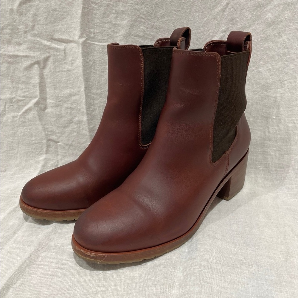 Nisolo Ana Go-To Heeled Chelsea Boot Auburn Size 7